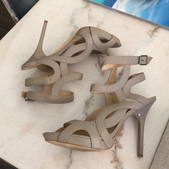 Women’s BCBG MAX AZRIA Open Toe Heels Size 7.5 US - Picture 1 of 15